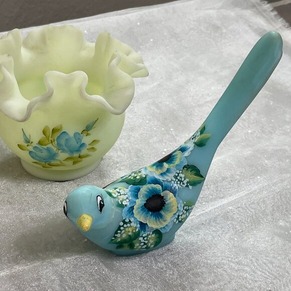 Fenton Yellow Uranium Custard Glass Bowl & 2 Doves ~Hand Painted & Signed - Picture 7 of 13